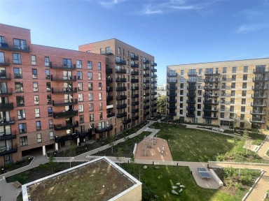 Farine Avenue, Hayes - UB3 view 4
