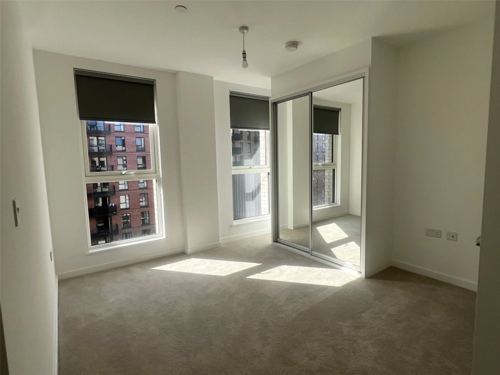 1 bedroom apartments/flats for sale in Farine Avenue, Hayes - UB3 view 6