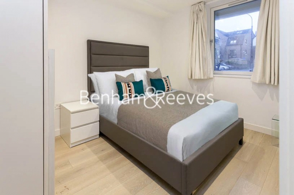 1 bedroom apartments/flats for sale in Albion Place, London - W6 view 5