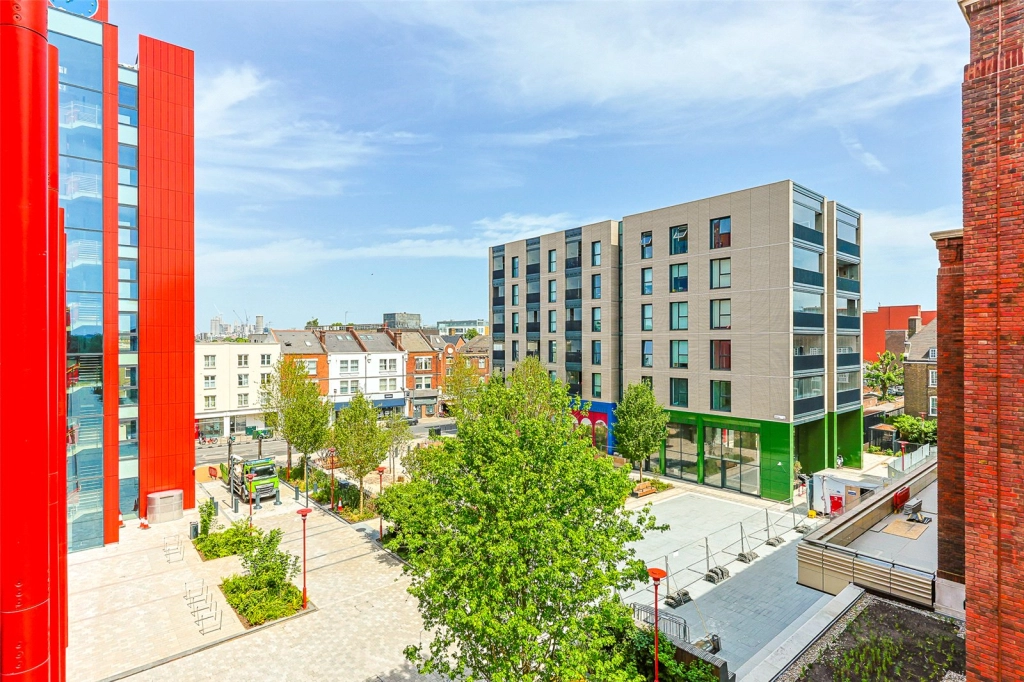 1 bedroom apartments/flats for sale in Civic Avenue, London - W6 view 6