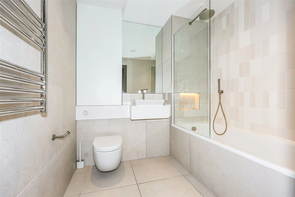 1 bedroom apartments/flats for sale in Civic Avenue, London - W6 view 2