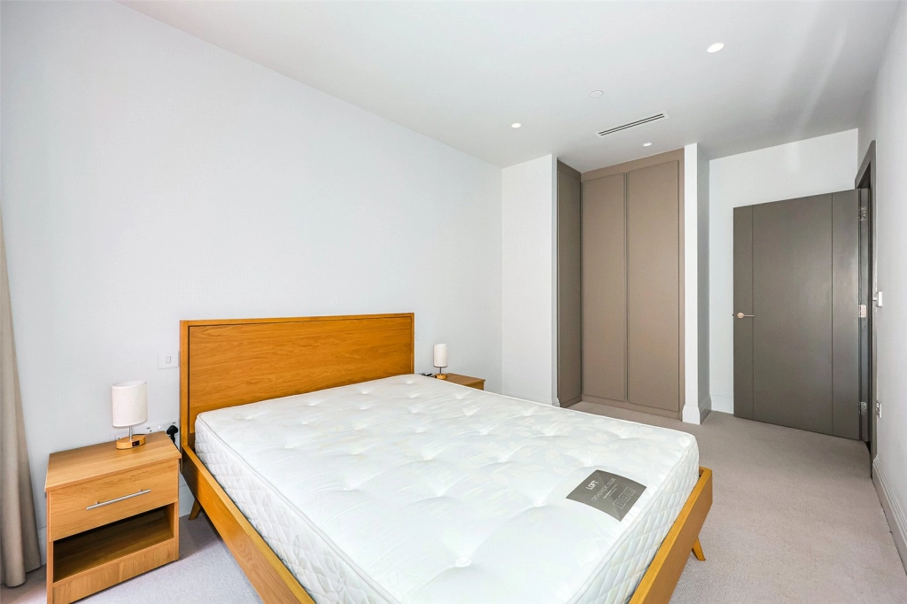 1 bedroom apartments/flats for sale in Civic Avenue, London - W6 view 10