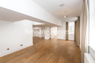 Vitali Close, Barnes - SW15 view 2