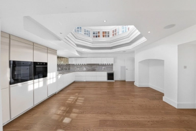 Vitali Close, Barnes - SW15 view 2