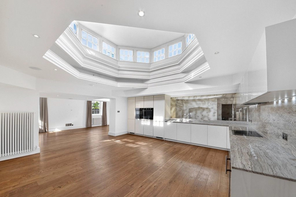 3 bedrooms apartments/flats for sale in Vitali Close, Barnes - SW15 view 3