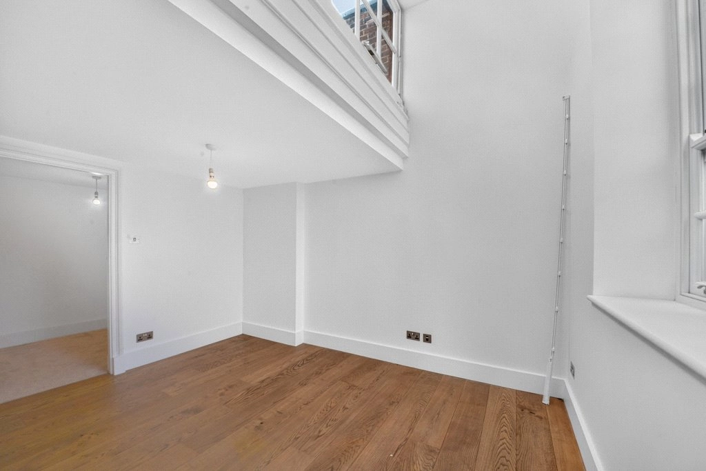 3 bedrooms apartments/flats for sale in Vitali Close, Barnes - SW15 view 7