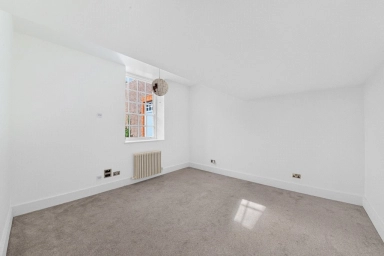 Vitali Close, Barnes - SW15 view 17