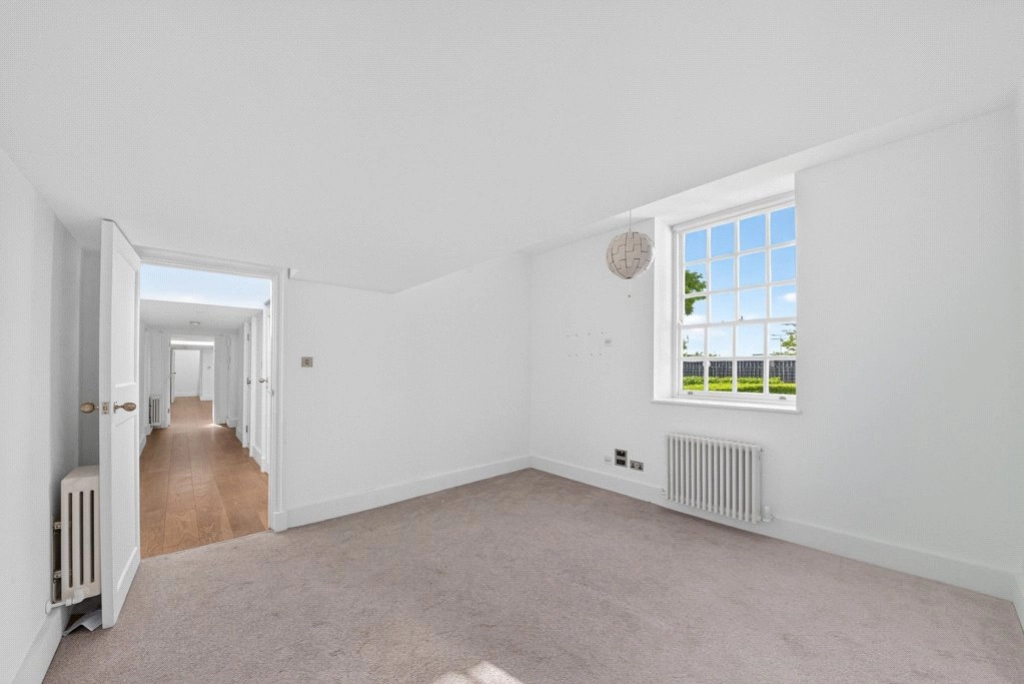 3 bedrooms apartments/flats for sale in Vitali Close, Barnes - SW15 view 18