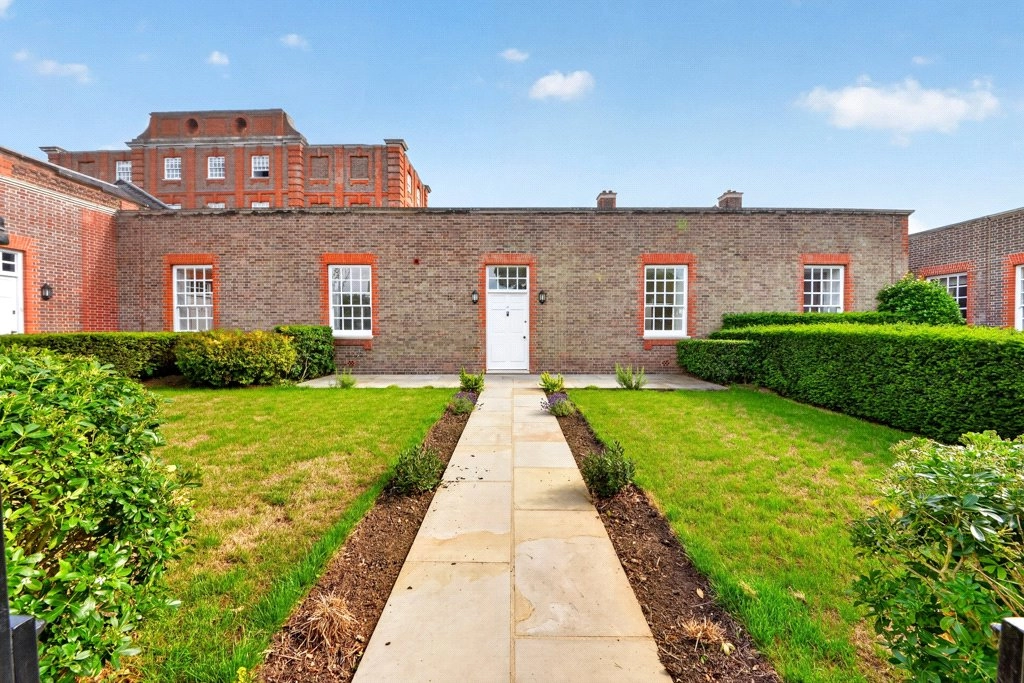3 bedrooms apartments/flats for sale in Vitali Close, Barnes - SW15 view 24