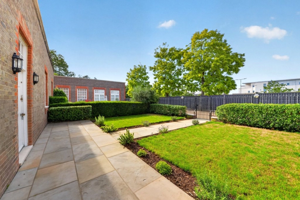 3 bedrooms apartments/flats for sale in Vitali Close, Barnes - SW15 view 26