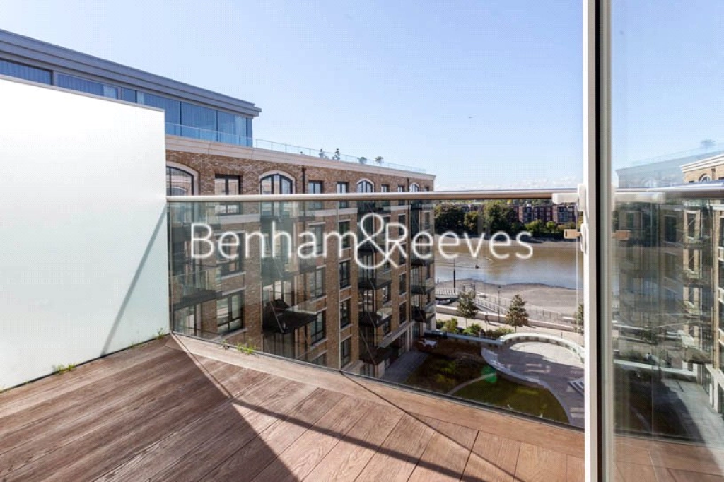 3 bedrooms apartments/flats for sale in Regatta Lane, London - W6 view 2