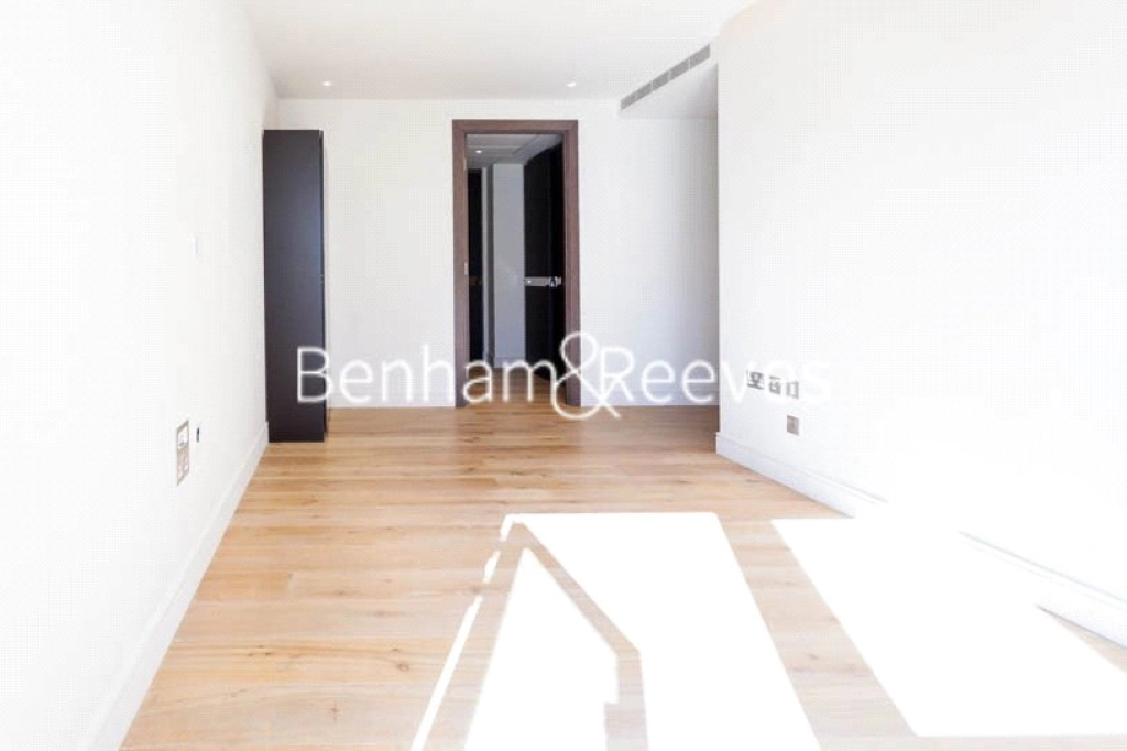 3 bedrooms apartments/flats for sale in Regatta Lane, London - W6 view 12