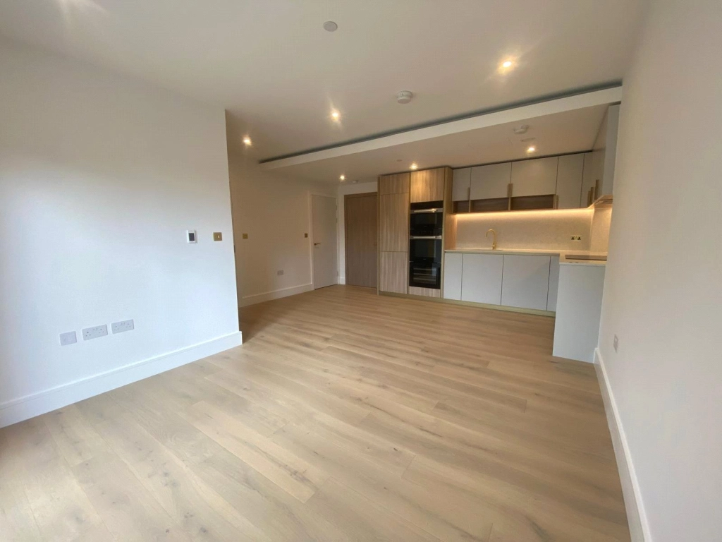 1 bedroom apartments/flats for sale in Parr's Way, London - W6 view 2