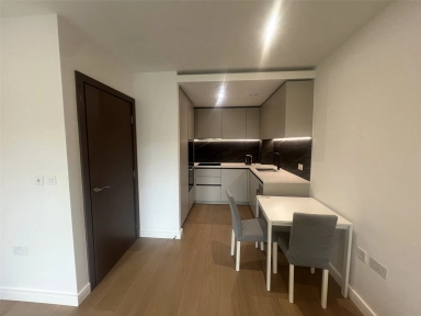 Parrs Way, London - W6 view 2