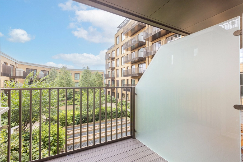 1 bedroom apartments/flats for sale in Parrs Way, London - W6 view 11
