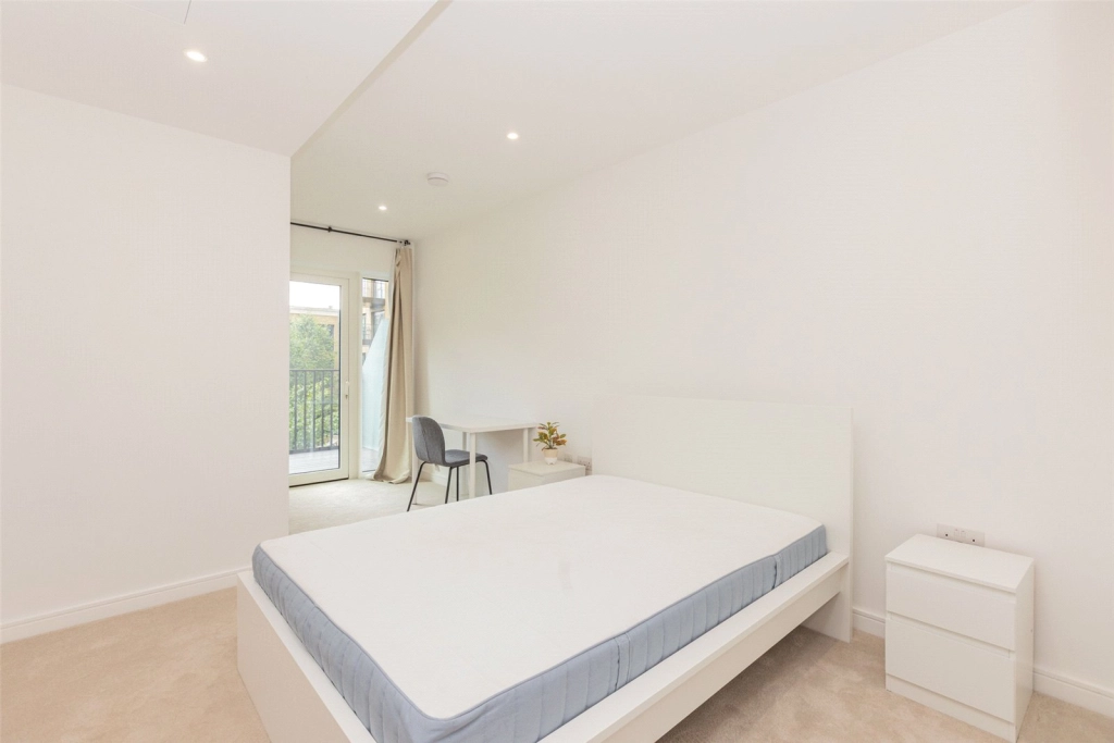1 bedroom apartments/flats for sale in Parrs Way, London - W6 view 8