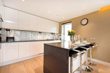 Parr's Way, London - W6 view 2