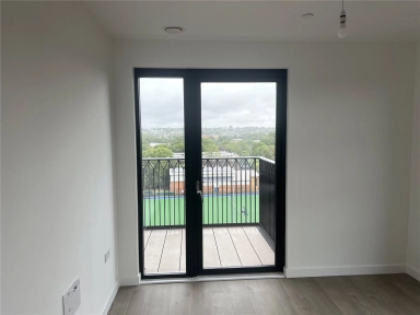 Burlington Road, New Malden - KT3 view 5