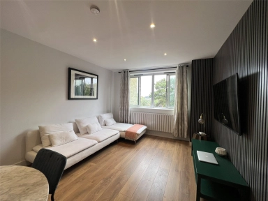 West Hill, London - SW15 view 1
