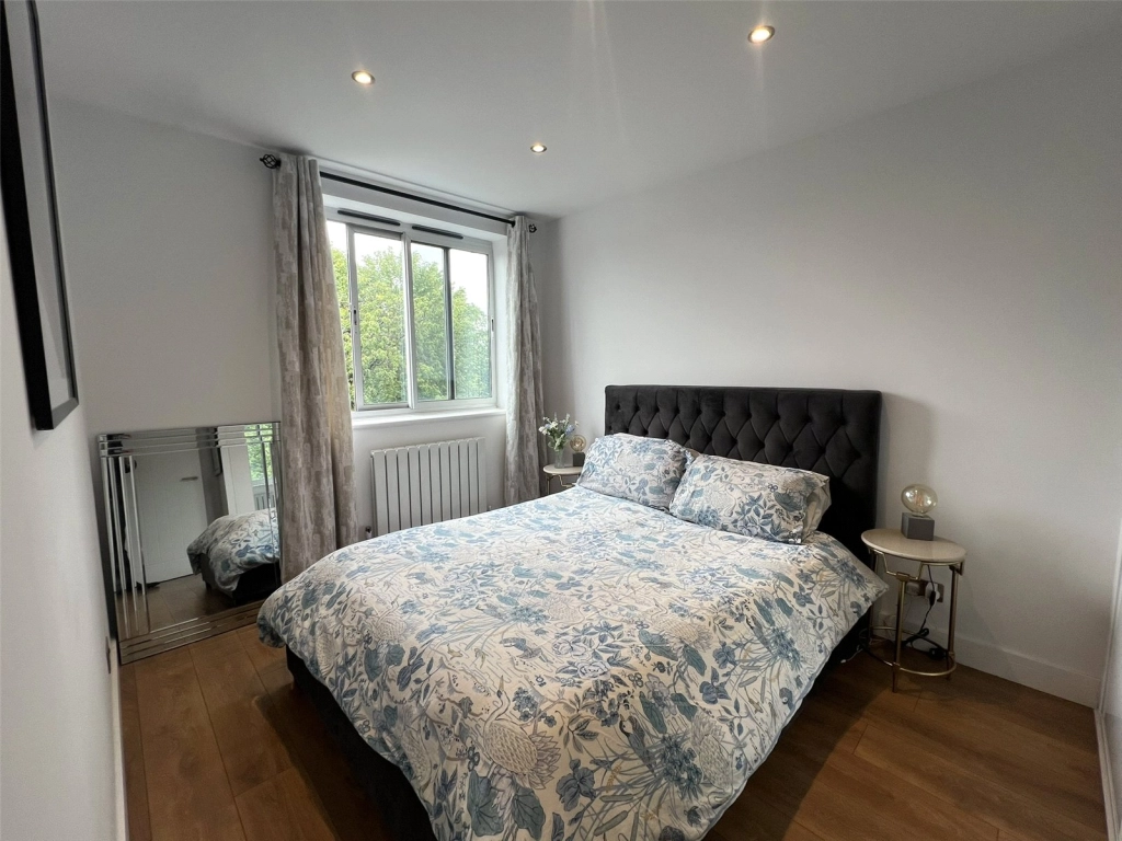 1 bedroom apartments/flats for sale in West Hill, London - SW15 view 2