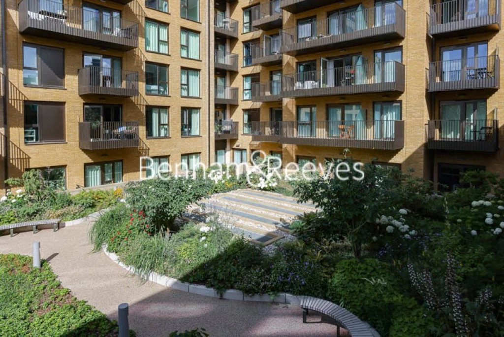 1 bedroom apartments/flats for sale in Distillery Road, London - W6 view 12
