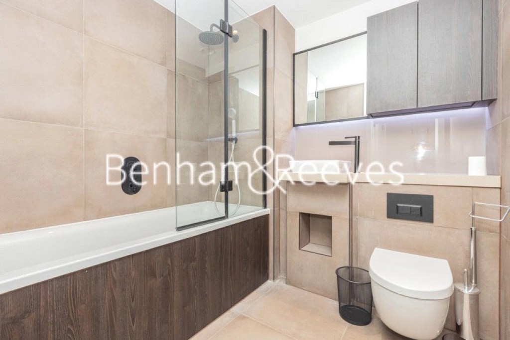 1 bedroom apartments/flats for sale in Exchange Gardens, London - SW8 view 6