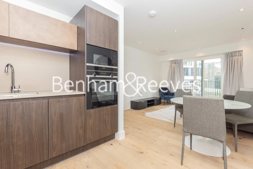 1 bedroom apartments/flats for sale in Exchange Gardens, London - SW8 view 3