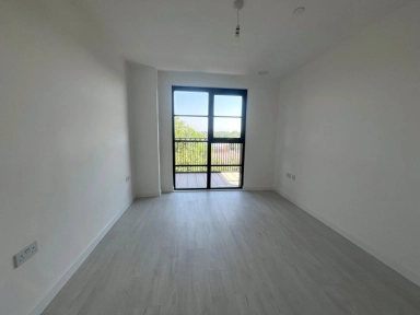 Burlington Road, New Malden - KT3 view 4