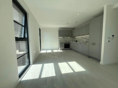 Burlington Road, New Malden - KT3 view 12