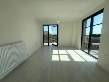 Burlington Road, New Malden - KT3 view 6