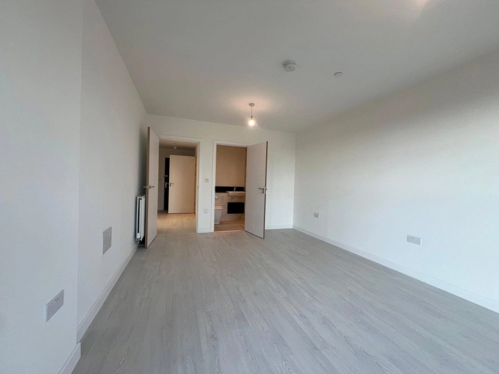 2 bedrooms apartments/flats for sale in Burlington Road, New Malden - KT3 view 7