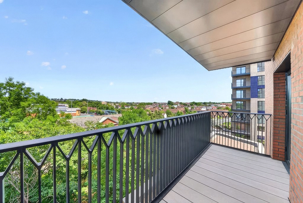 2 bedrooms apartments/flats for sale in Burlington Road, New Malden - KT3 view 14
