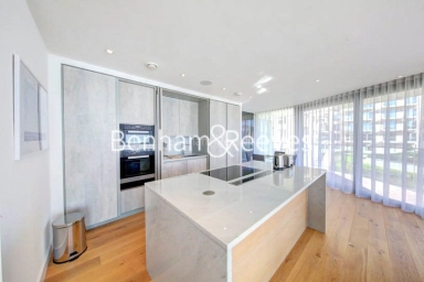 Parr's Way, London - W6 view 1