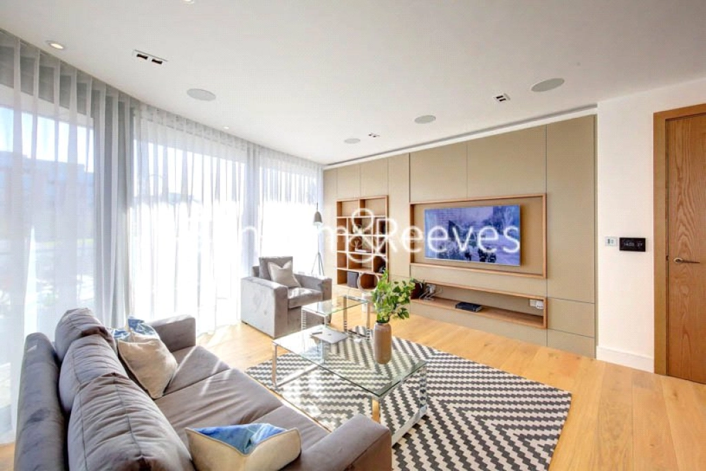 2 bedrooms apartments/flats for sale in Parr's Way, London - W6 view 3
