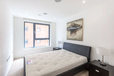 Chartfield Avenue, London - SW15 view 3