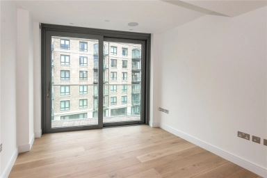 Parr's Way, London - W6 view 5