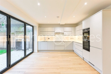 Disraeli Road, London - SW15 view 1