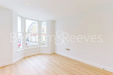 Disraeli Road, London - SW15 view 13