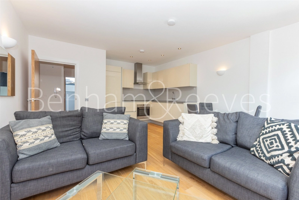 1 bedroom apartments/flats for sale in Marzell House, 120 North End Road - W14 view 4