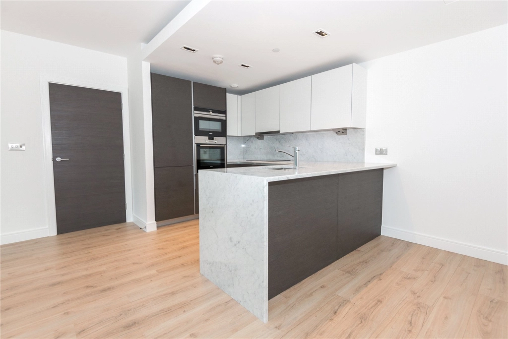 2 bedrooms apartments/flats for sale in Beadon Road, London - W6 view 3