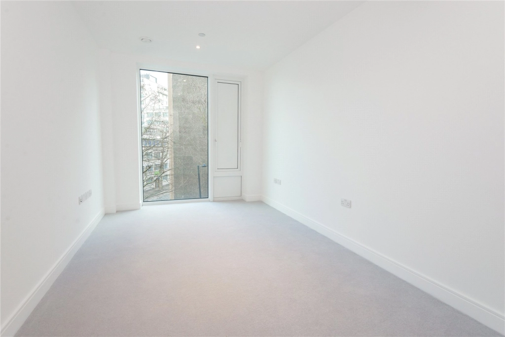2 bedrooms apartments/flats for sale in Beadon Road, London - W6 view 4
