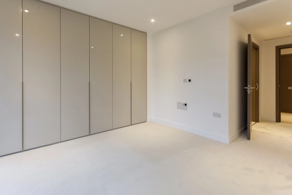 2 bedrooms apartments/flats for sale in Parr's Way, London - W6 view 14