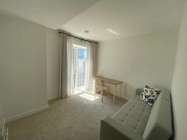 Parrs Way, London - W6 view 4