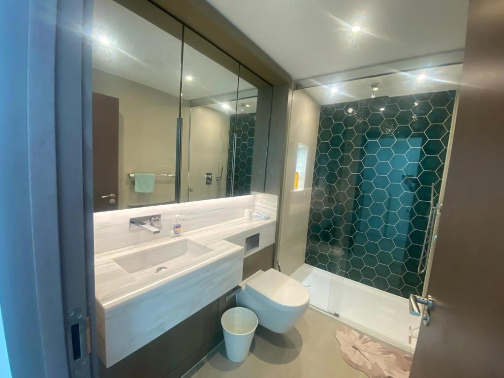 3 bedrooms apartments/flats for sale in Parrs Way, London - W6 view 6