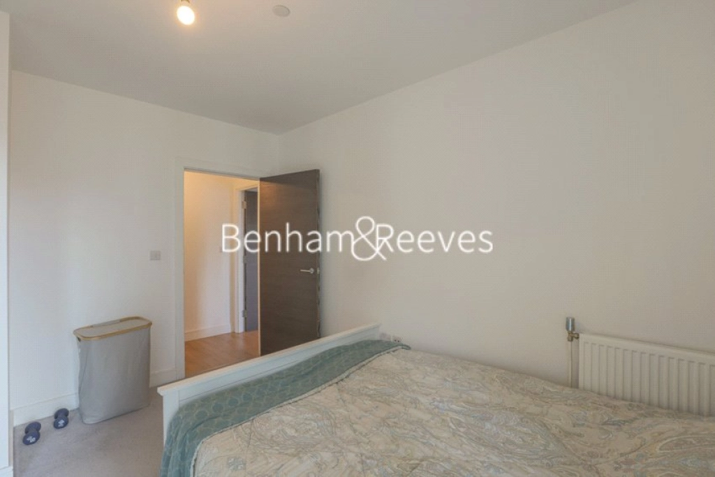 1 bedroom apartments/flats for sale in Beadon Road, London - W6 view 4
