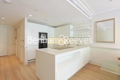 Crisp Road, London - W6 view 1