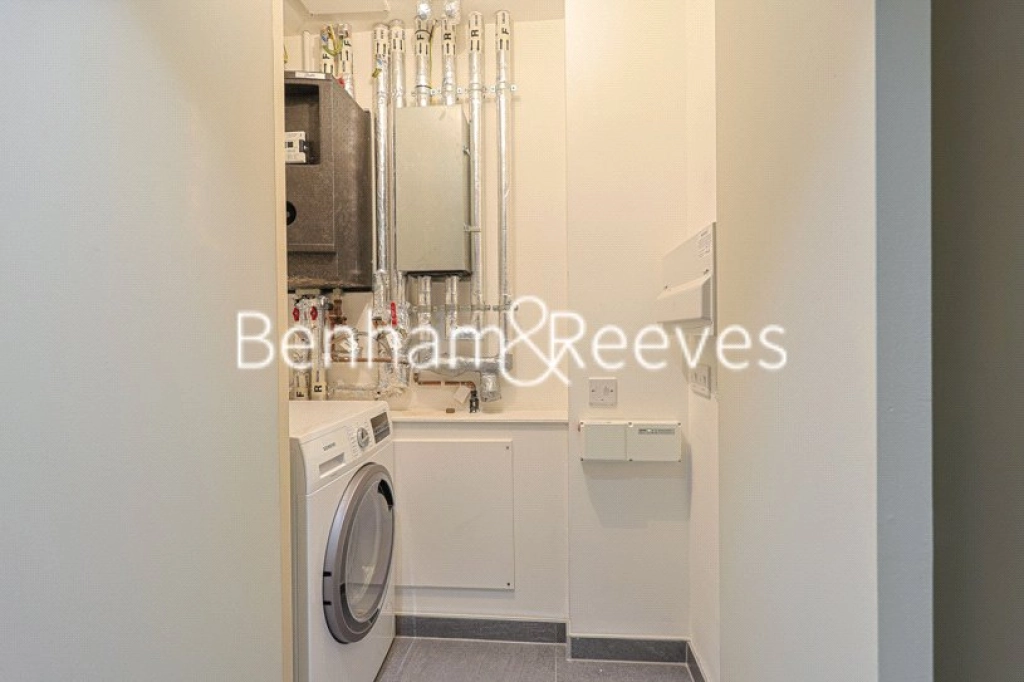 1 bedroom apartments/flats for sale in Crisp Road, London - W6 view 12