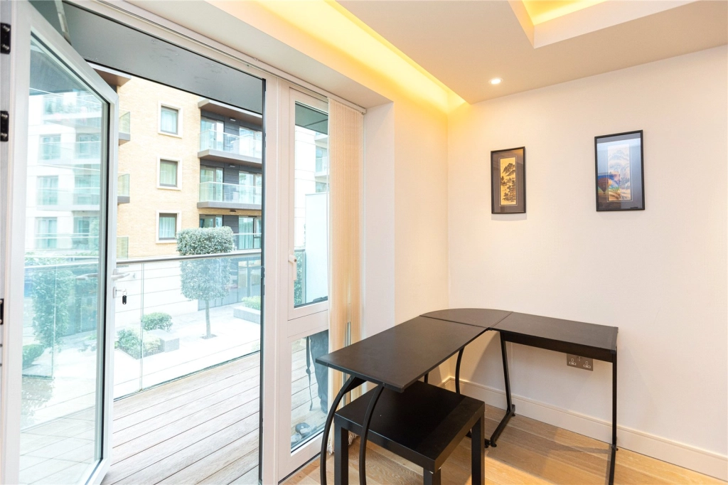 Studio apartments/flats for sale in Parr's Way, London - W6 view 5