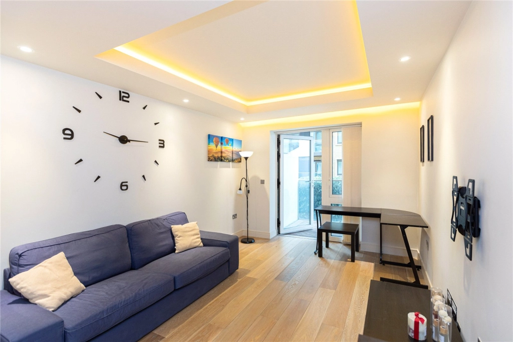 Studio apartments/flats for sale in Parr's Way, London - W6 view 2