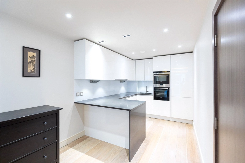 Studio apartments/flats for sale in Parr's Way, London - W6 view 6
